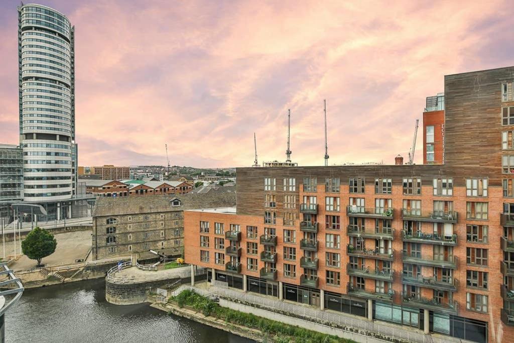 شقة The Exclusive Gem Of Leeds - Sleeps 8 المظهر الخارجي الصورة