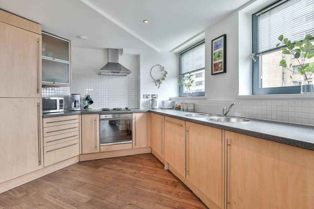 شقة The Exclusive Gem Of Leeds - Sleeps 8 المظهر الخارجي الصورة