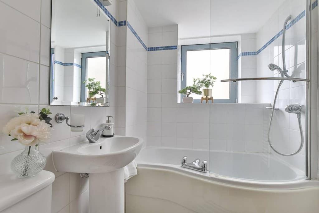 شقة The Exclusive Gem Of Leeds - Sleeps 8 المظهر الخارجي الصورة